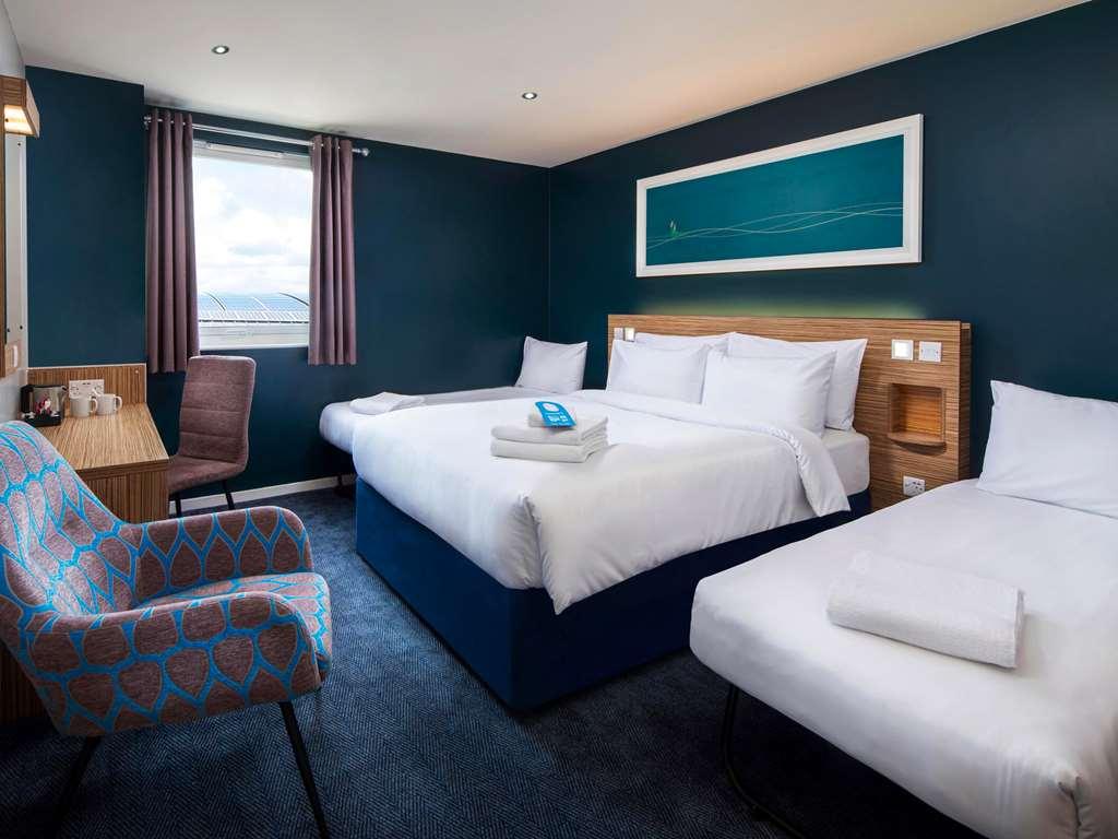 Travelodge London Ealing Cameră foto
